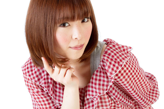 年輕美麗的女人
