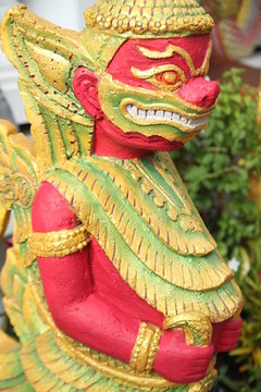 獅子雕像。