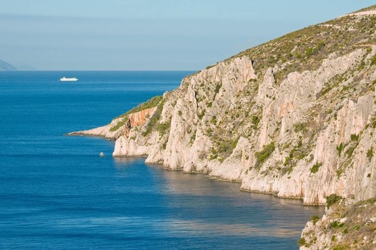 海-克羅地亞赫瓦爾島海岸