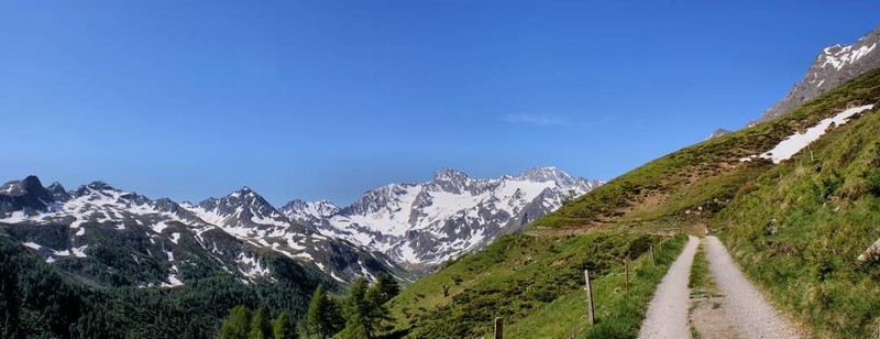 oetztal阿爾卑斯山脈的全景