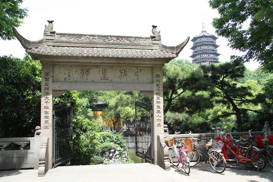 門和塔