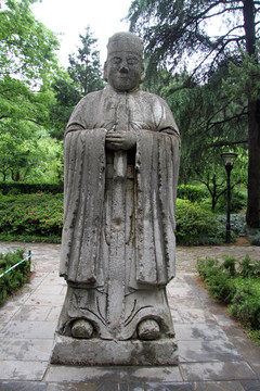 在南京的皇宮花園普通話石像；中國(guó)