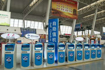 機場自動執(zhí)機柜臺