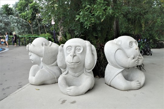 不聽(tīng)不看不說(shuō)三不猴雕塑