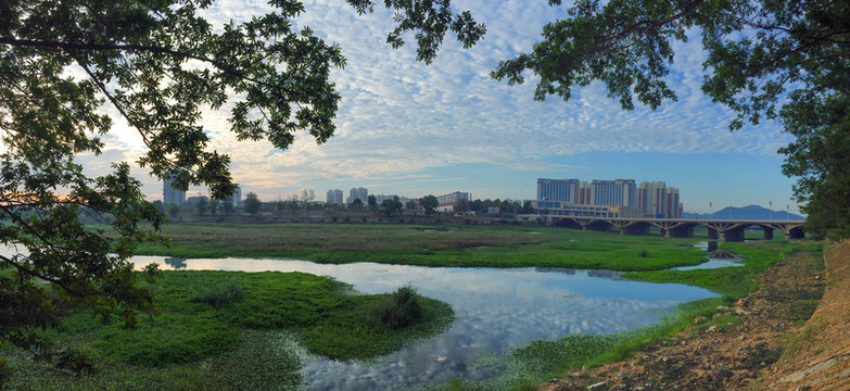 沿河風景