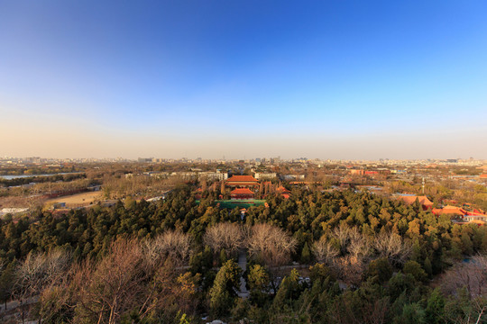 景山遠眺北京中軸線壽皇殿鼓樓