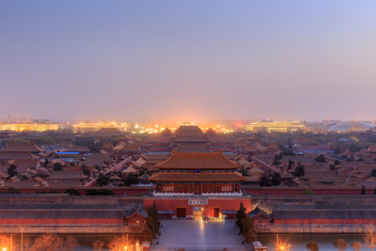 俯瞰北京故宮古建筑群夜景