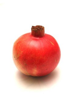 孤立的石榴