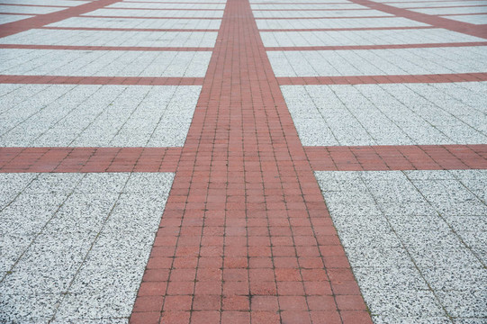 鋪路石結(jié)構(gòu)