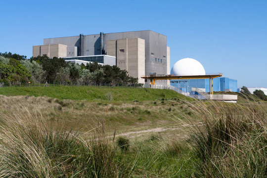 Sizewell B核電站；薩?？丝ぃ挥?。