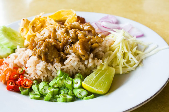 美味拌醬米飯
