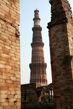 誣陷Qutub Minar