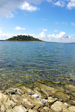 在阿爾克瓦湖島；南葡萄牙