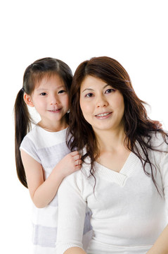 白人背景下的亞洲母親和女兒