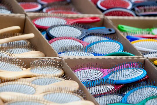Combs。不同類型的梳子