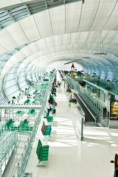 曼谷新機(jī)場(chǎng)Suvarnabhumi登機(jī)門和廳