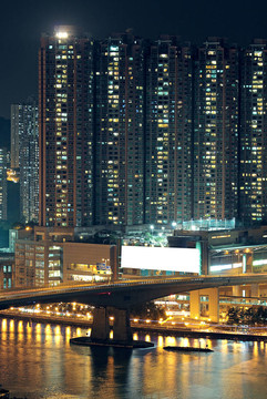 城市天際線(xiàn)的夜景拍攝。