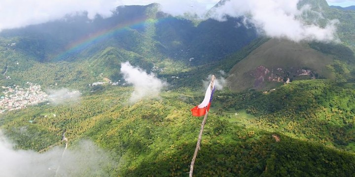 蘇弗里耶爾從Petit巖釘