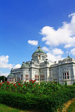 Ananta Samakhom