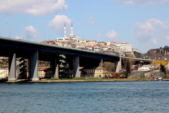 伊斯坦布爾頭橋