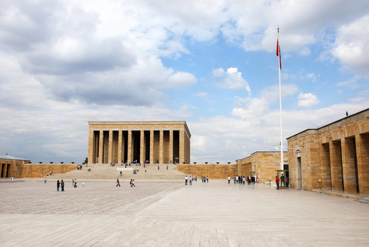 一個(gè)嗎？tkabir（陵Ataturk）