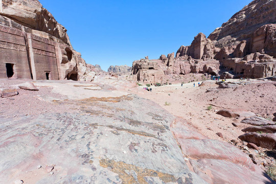 街道立面；Petra