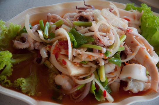 香辣魷魚沙拉