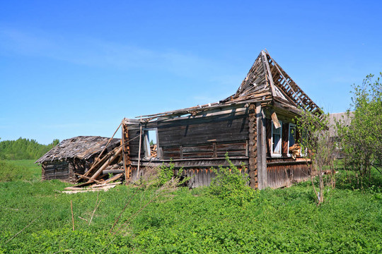 舊毀木農(nóng)村房屋