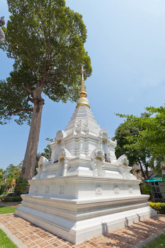 在大塔鑾寺白塔；清邁；泰國