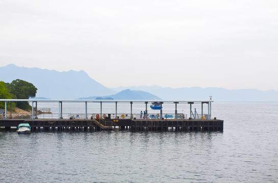 沿海碼頭