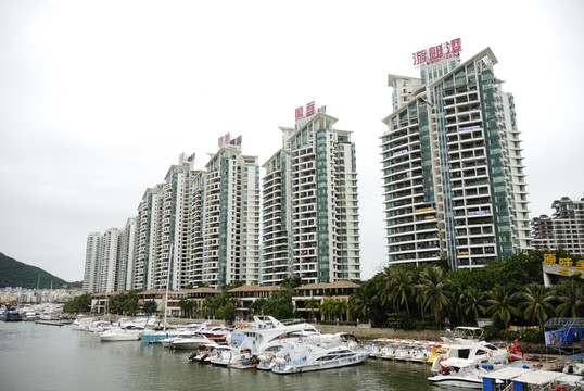 海南三亞鴻洲國際游艇港