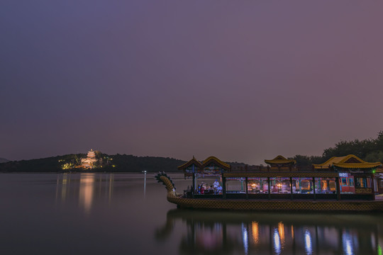 頤和園夜景