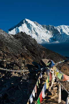 在GOKYO RI頂：峰和云