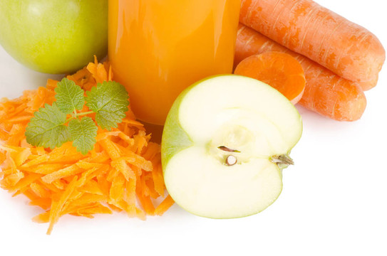 玻璃與carrot juice