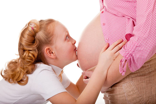 孕婦與女兒