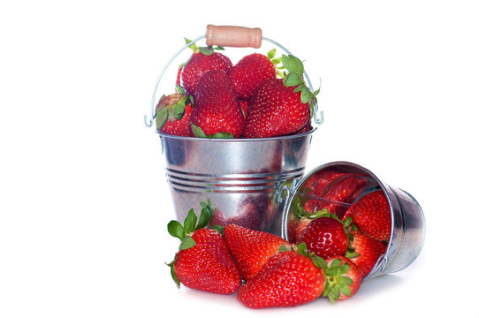 桶中的Strawberry