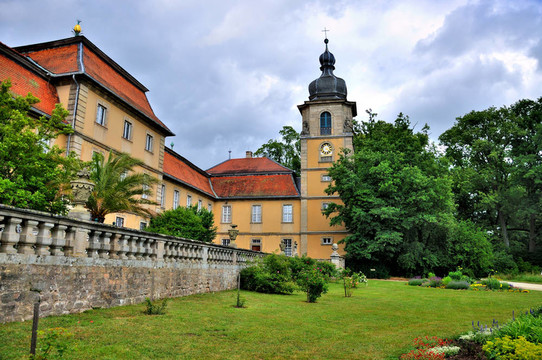 Schloss Fasanarie對富爾達夏季的公園；黑森州；Ger