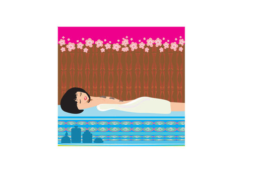 漂亮女孩享受優(yōu)雅水療