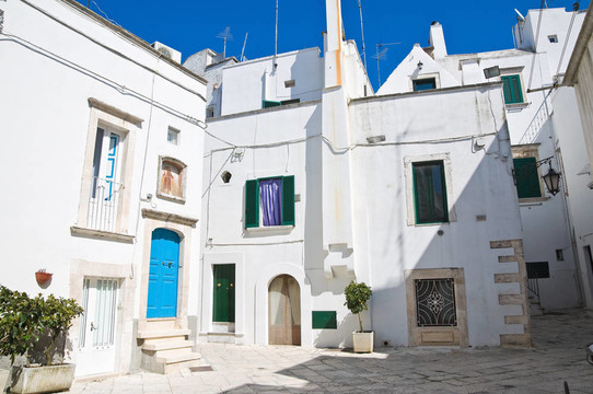 小巷。Martina Franca。普利亞。意大利.