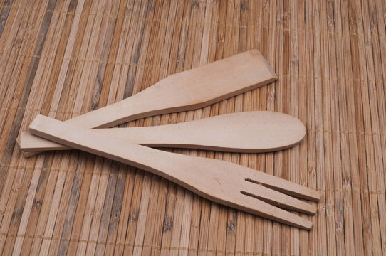 木制廚房工具叉；Spoon