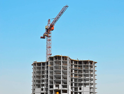 起重機(jī)和建筑工地反對藍(lán)天