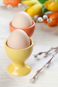 橙色的雞蛋黃eggcups
