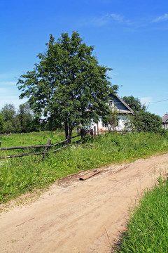 舊村沙地路
