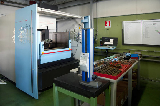 模具制造機(jī)