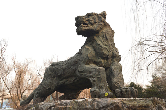 獅虎雕塑