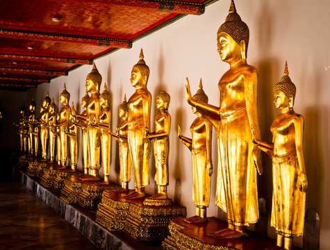 Golden Buddha站