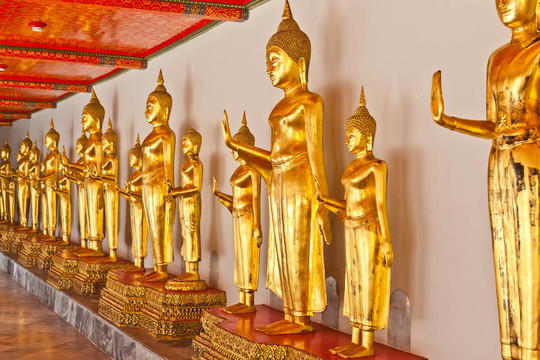 Golden Buddha站