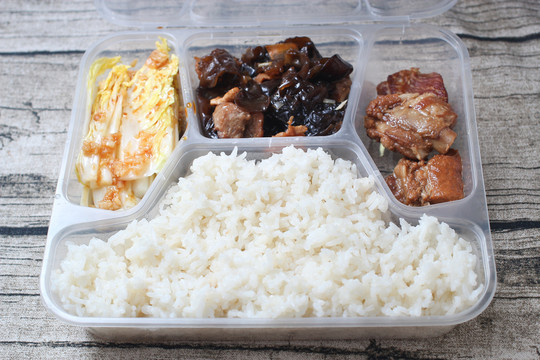 紅燒排骨飯