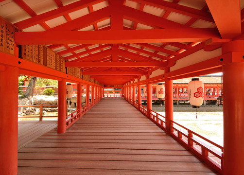 嚴島神社