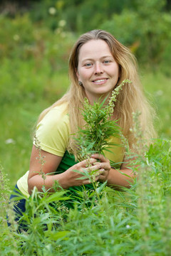 大麻廠的女人